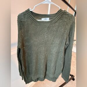 BB Dakota Olive Women's Crew Neck Sweater